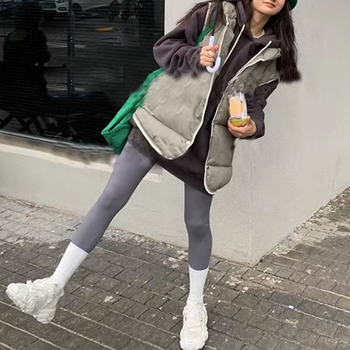 Жилет за жените със стойка яка, памучна тъкан с еластан, еднобутонно предно закопчаване, съдържание на основната тъкан под 30%