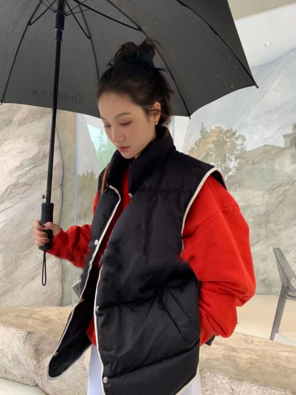 Жилет за жените със стойка яка, памучна тъкан с еластан, еднобутонно предно закопчаване, съдържание на основната тъкан под 30%