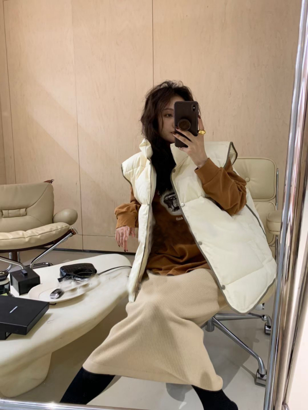 Жилет за жените със стойка яка, памучна тъкан с еластан, еднобутонно предно закопчаване, съдържание на основната тъкан под 30%