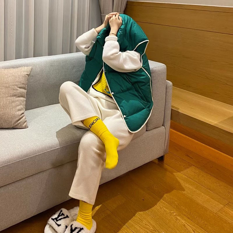 Жилет за жените със стойка яка, памучна тъкан с еластан, еднобутонно предно закопчаване, съдържание на основната тъкан под 30%