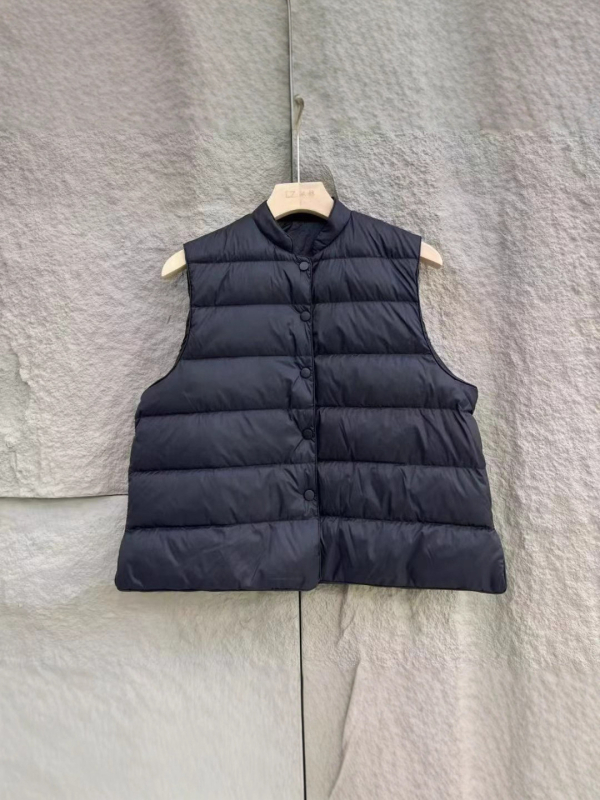 Lagani ženski down vest sa stojećim ovratnikom, kratka, jesen-zima 2025, bez rukava, bijelo patkino perje