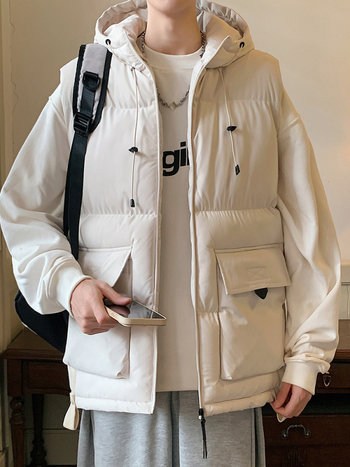 Vyrinė vėdinė liemenė su gobtuvu, poliesterio užpildas, laisvas siluetas, 3D kišenės