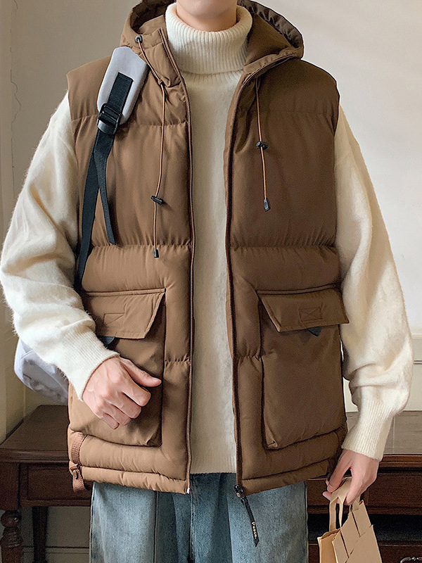 Vyrinė vėdinė liemenė su gobtuvu, poliesterio užpildas, laisvas siluetas, 3D kišenės