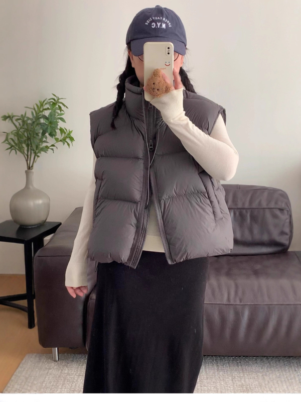 Ženska vesta s vanjskim najlonskim slojem, debela izolacija, punilo od patke perja 86-90%, prednji zip, stojeći ovratnik, casual japansko-korejski stil