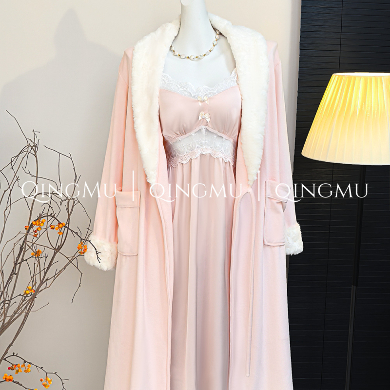 Dvodijelni pidžama set od Island Velvet s V-izrezom i dugim rukavima, debljina 251–300 g/m²