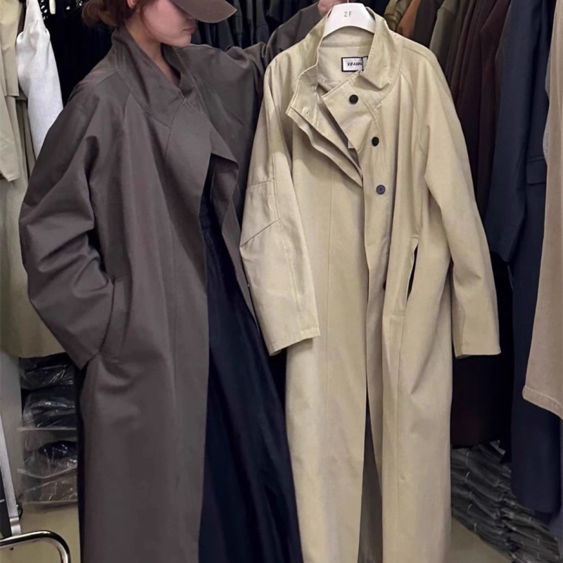 Ženski windbreaker srednje duljine s stojećim ovratnikom i reverom, za proleće i jesen, korejski stil, opušten kroj, kaiš za struk, britanski stil