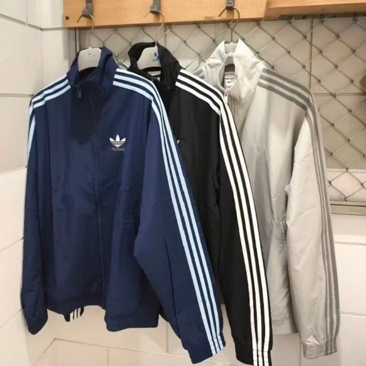 Unisex sportinė striukė vėjuotoms sąlygoms su Firebird išsiuvinėjimu ir trimis juostomis, ilgos rankovės, Lycra-Spandex 11% audinys, bambuko pluošto pamušalas