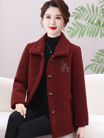 Зимно палто с поларена подплата за зрели жени – дебел стил shearling, плюс размер, ежедневен дизайн (Поларена подплата; Нейлон 50–70%; Полиестер ≤30%; Стил: японско/корейски свободен стил; Дължина: 50–65 см)