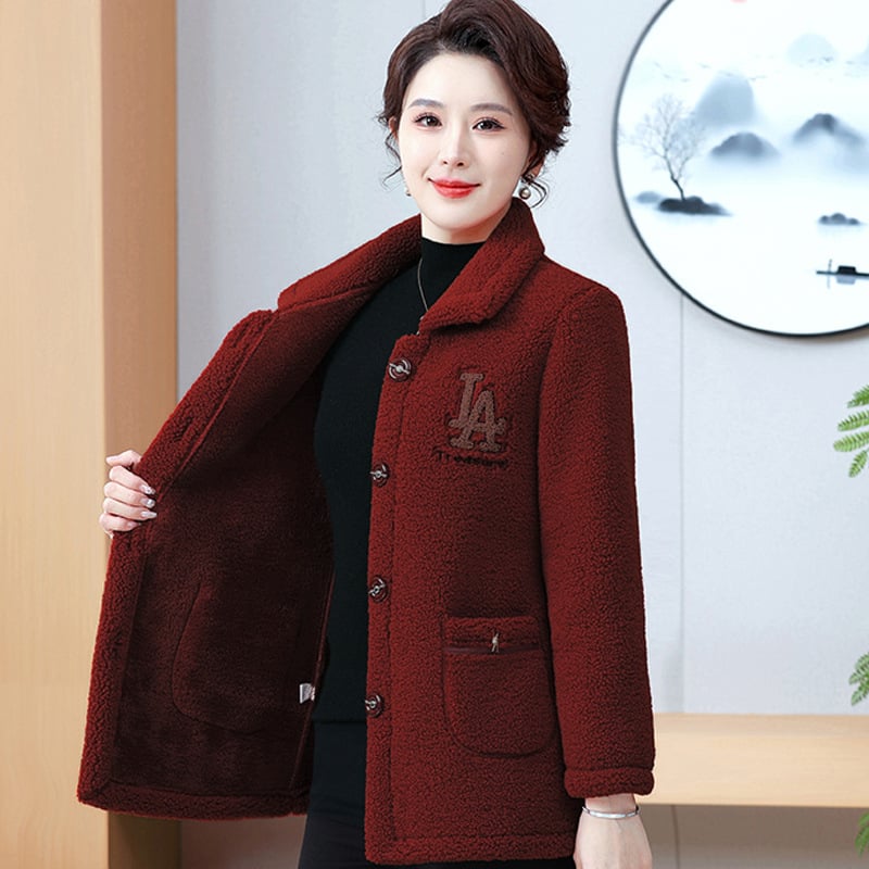 Зимно палто с поларена подплата за зрели жени – дебел стил shearling, плюс размер, ежедневен дизайн (Поларена подплата; Нейлон 50–70%; Полиестер ≤30%; Стил: японско/корейски свободен стил; Дължина: 50–65 см)