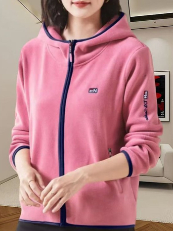 Moteriška striukė su gobtuvu iš fleece, color-block raštas, užtrauktukas, laisvas kirpimas, vidutinio tankio