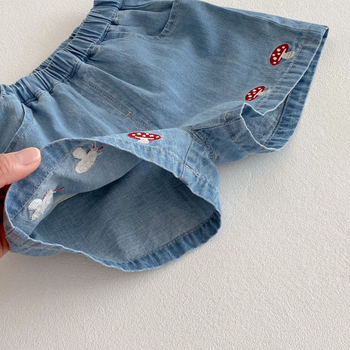 Детска рокля в каре — корейски стил, памук, къс ръкав, стил принцеса, карикатурен принт (лято 2025)