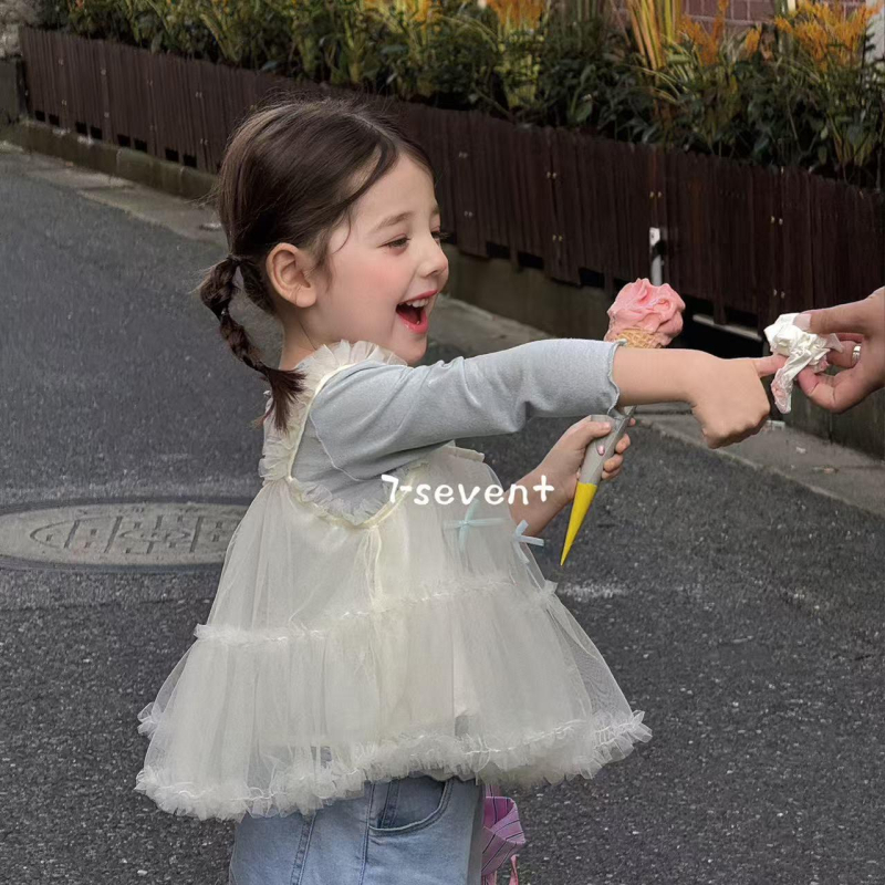 Комплект от три части за момичета: памучен топ с дълъг ръкав, пола с презрамки и панталони; едноцветен, мек памук; за възраст 3–8 години