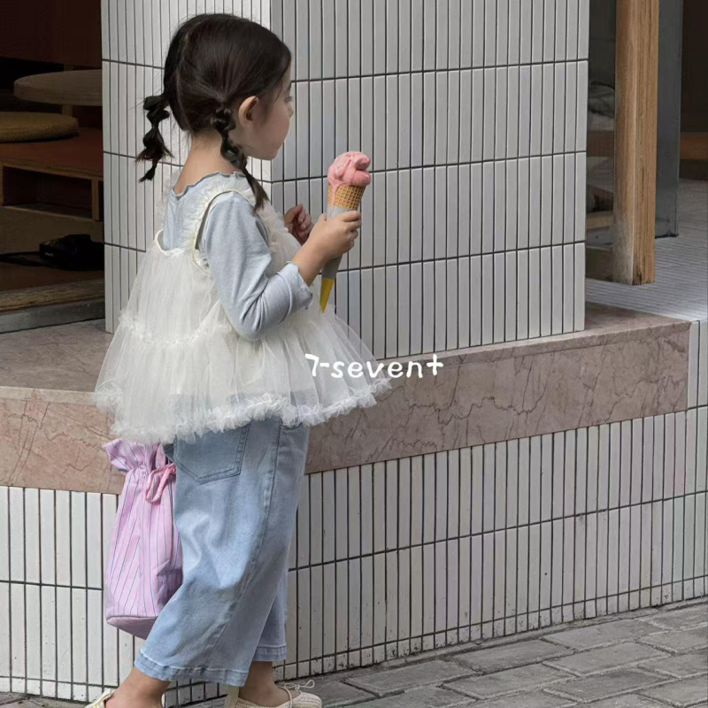 Комплект от три части за момичета: памучен топ с дълъг ръкав, пола с презрамки и панталони; едноцветен, мек памук; за възраст 3–8 години