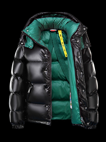 Geacă de puf pentru bărbați, în stil european – robustă, ultra-încăpătoare, cu cinci compartimente și finisaj lucios; umplutură 800; conținut puf 85–90%; glugă; guler detașabil; rezistent la frig de -50°C până la -20°C