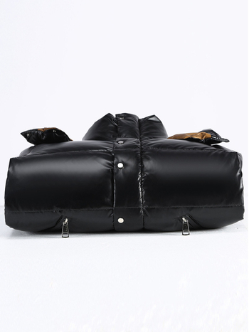 Geacă de puf pentru bărbați, în stil european – robustă, ultra-încăpătoare, cu cinci compartimente și finisaj lucios; umplutură 800; conținut puf 85–90%; glugă; guler detașabil; rezistent la frig de -50°C până la -20°C