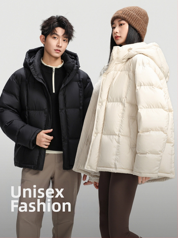 Vyriska stora pūkinė žieminė striukė su gobtuvu, užtrauktuku; ilgis 50–65 cm; poliesterio viršus ir pamušalas; pūko užpildas 86–90%