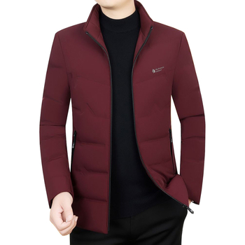 Vyrų žieminė striukė su antis pūko užpildais; pūko sudėtis 76-80%; stovimas kaklas; užtrauktukas; šalčio apsauga nuo -20°C iki -5°C.