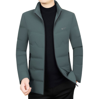 Vyrų žieminė striukė su antis pūko užpildais; pūko sudėtis 76-80%; stovimas kaklas; užtrauktukas; šalčio apsauga nuo -20°C iki -5°C.