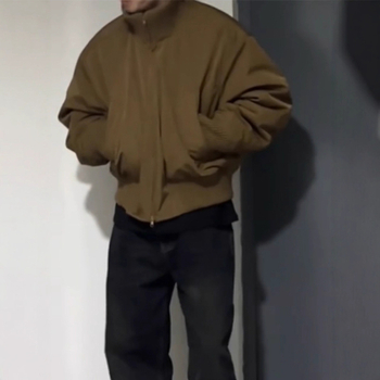 Férfi pamut-töltetű dzseki lazább szabásban, cipzár az elején, kapucni nélkül, téli modell