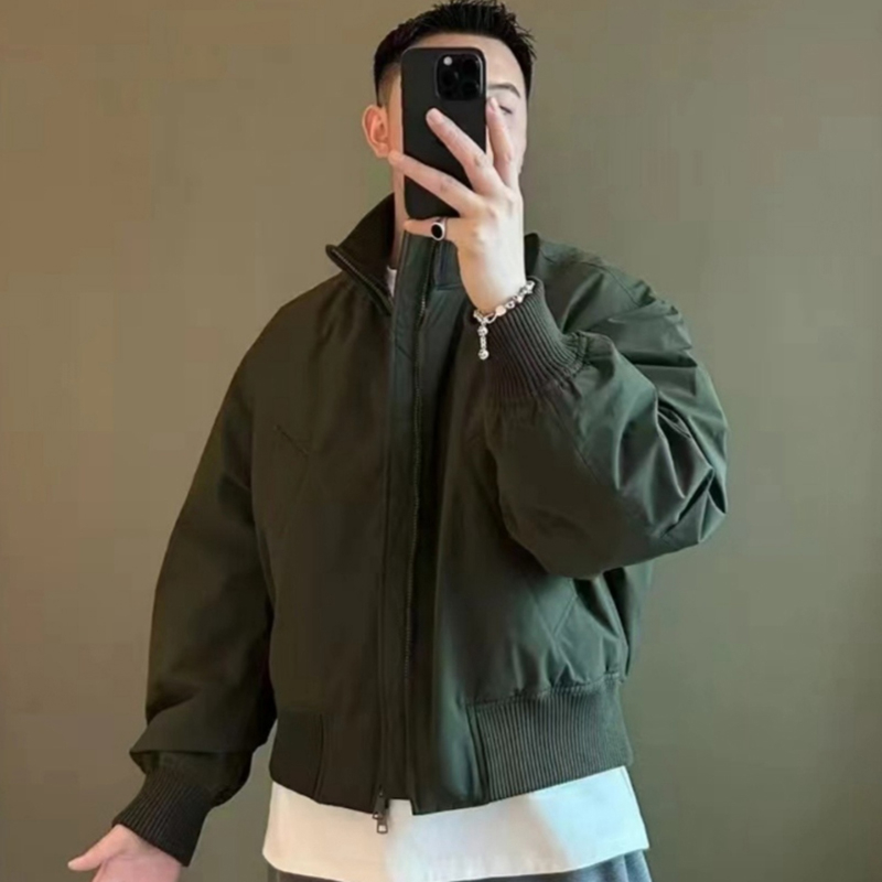 Férfi pamut-töltetű dzseki lazább szabásban, cipzár az elején, kapucni nélkül, téli modell