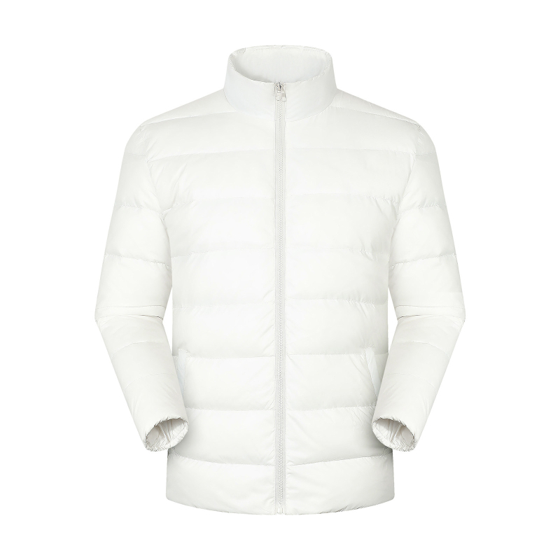 3-in-1 striukė su atskiriama vidine įdėkla, 2 dalių rinkinys; balto žąsų pūko užpildas 85–90%; šaltojo apsauga -5°C iki 0°C; atsparus vandeniui poliesterio audinys