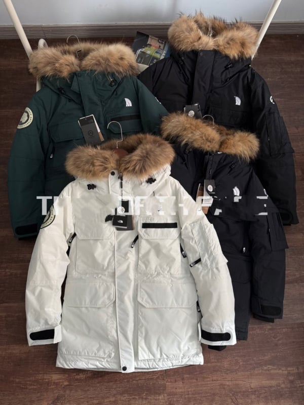 Pūkinė striukė su gobtuvu ir kailine apykakle, stora žieminė striukė vyrams ir moterims, užpildas 150–200 g balta antis dūna, apsauga nuo -30°C iki -15°C