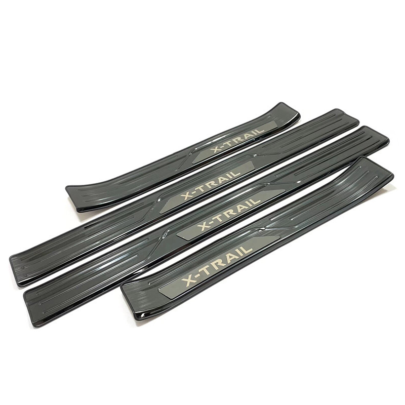 Set pragova i pedala za Nissan X-Trail 22-24 | ABS i nehrđajući čelik | Model 121005z | Prilagodljiva dekoracija