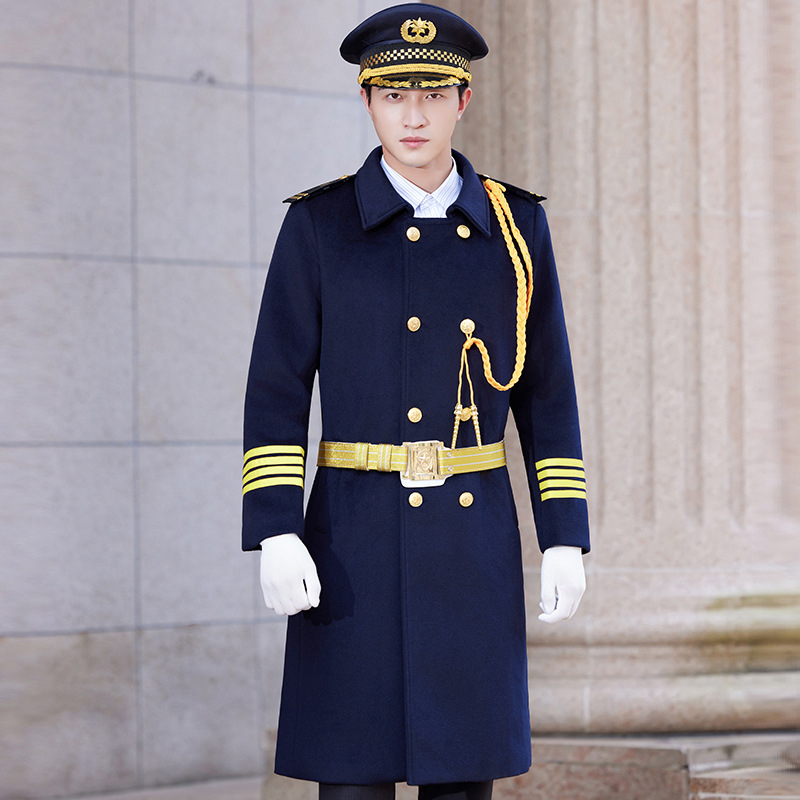 Žieminis darbinis paltas su dvigubu užsegimu, kiilotuotas storas vilnos-poliesterio audinys, pamušalas poliesteris, daug kišenių