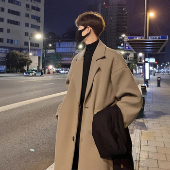 Corduroy vyriškas paltas, laisvas kirpimo, vienbordi užsegimas, diržas, vidutinio ilgio, žieminis.