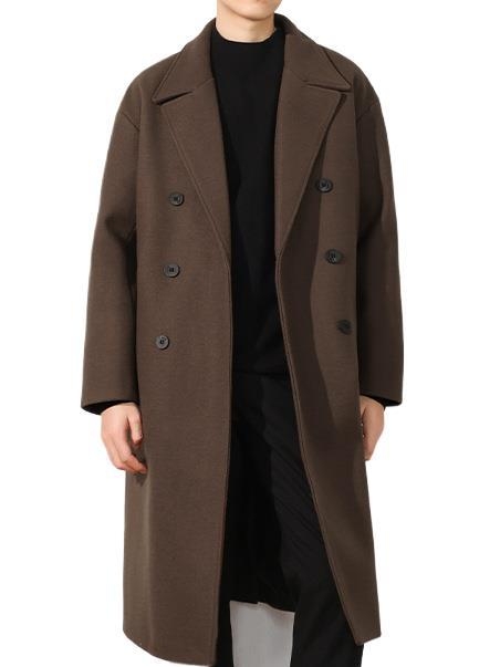 Vyrinis vilnonis paltas su kubanų apykakle, dvigubai užsegamas, storas, vidutinio ilgio