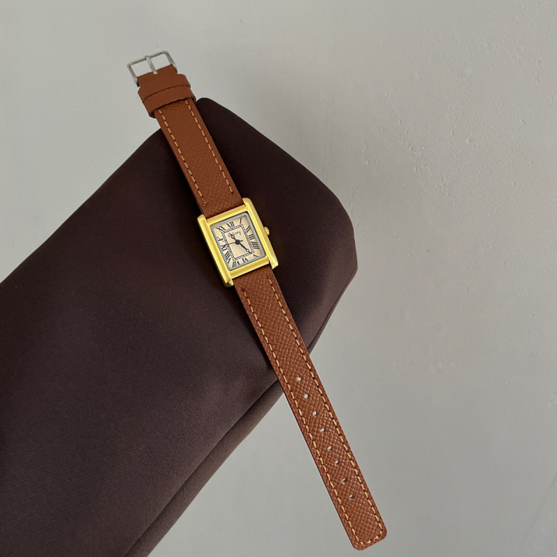 GOGO ženski sat s kvadratnim kućištem i trakom od umjetne kože — minimalistički retro dizajn, kvarcni mehanizam