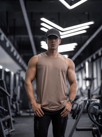 Sportski top bez rukava s okruglim izrezom, poliester tkanina, 80–90% sadržaj poliestera, ljetno, tanak