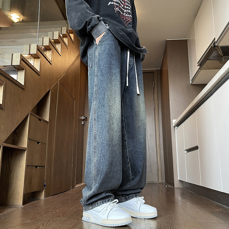 Muške traperice od pamuka s fleece podstavom, ravnog kroja, srednji pojas, vezivanje šnira (pamuk; fleece podstava; ravni kroj; srednji pojas; vezivanje šnira)