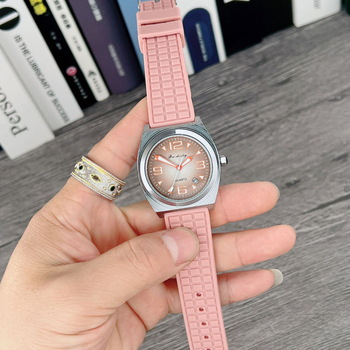 Ceas analog cuarț cu cadran luminos, curea din silicon, cadran pătrat, calendar