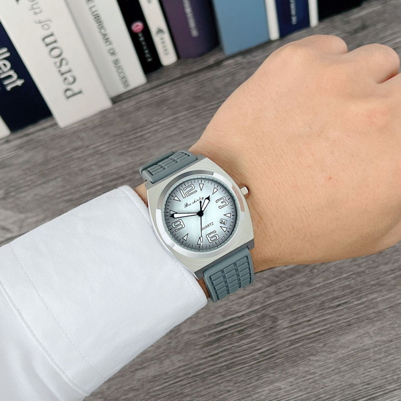 Ceas analog cuarț cu cadran luminos, curea din silicon, cadran pătrat, calendar