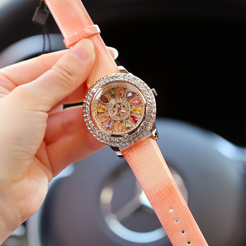 Női bőrszíjas kvarcóra gyémánt díszítésű számlappal, 42 mm-es számlap, japán mozgás, 30 m-es vízállóság