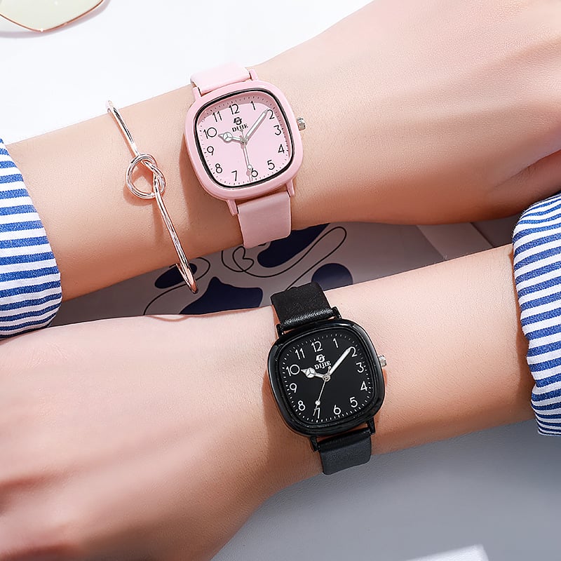 Preppy kvarcni sat s kućištem od nehrđajućeg čelika, kaiš od umjetne kože, analogni prikaz, nije vodootporan.