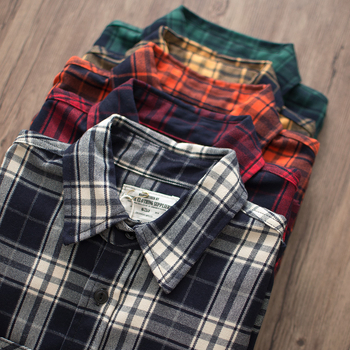 Cămașă de bărbați cu model în carouri, mâneci lungi, guler ascuțit, croială lejeră, țesătură din bumbac amestec