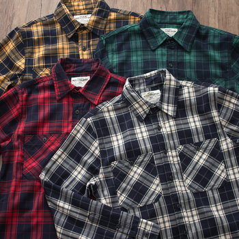 Cămașă de bărbați cu model în carouri, mâneci lungi, guler ascuțit, croială lejeră, țesătură din bumbac amestec