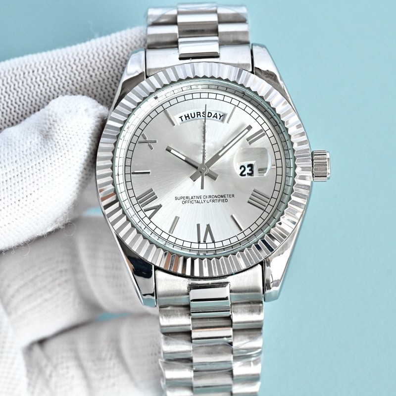 Ceas pentru bărbați cu cuarț, afișaj zi și dată, model Log-type, carcasă din aliaj de titan, curea din oțel inoxidabil, cadran rotund