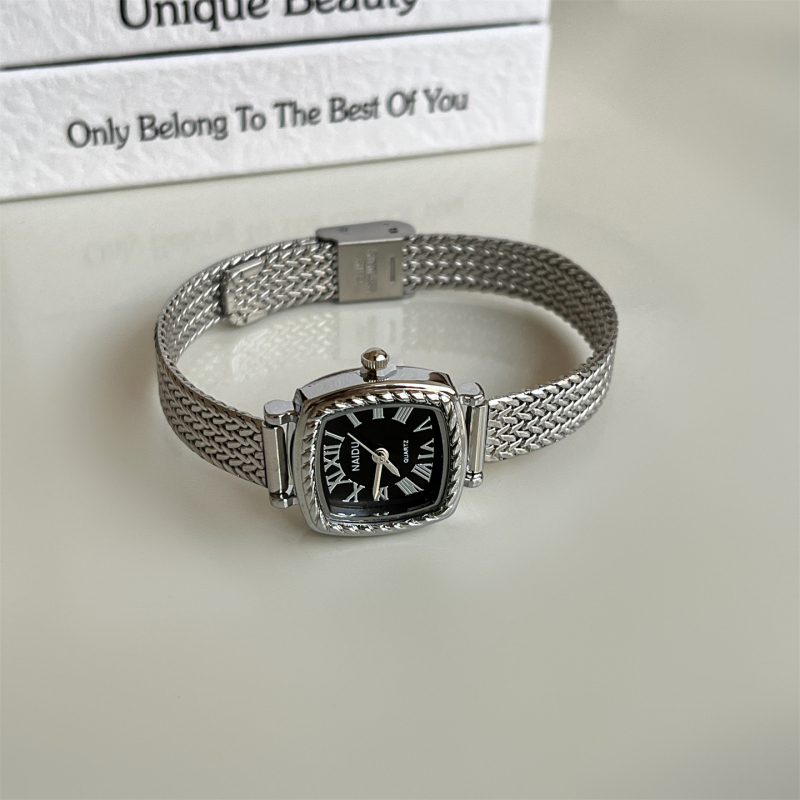 Naidu ceas de damă cu cuarț, cadran pătrat și curea din plasă metalică, carcasă din metal, stil fashion