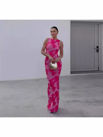 rochie fără mâneci brodată din tricot, model 3D, croială dreaptă