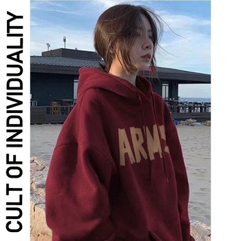 Hanorac damă cu glugă, croială lejeră, căptușit cu fleece gros, amestec bumbac-poliester, stil street retro american, primăvara 2024