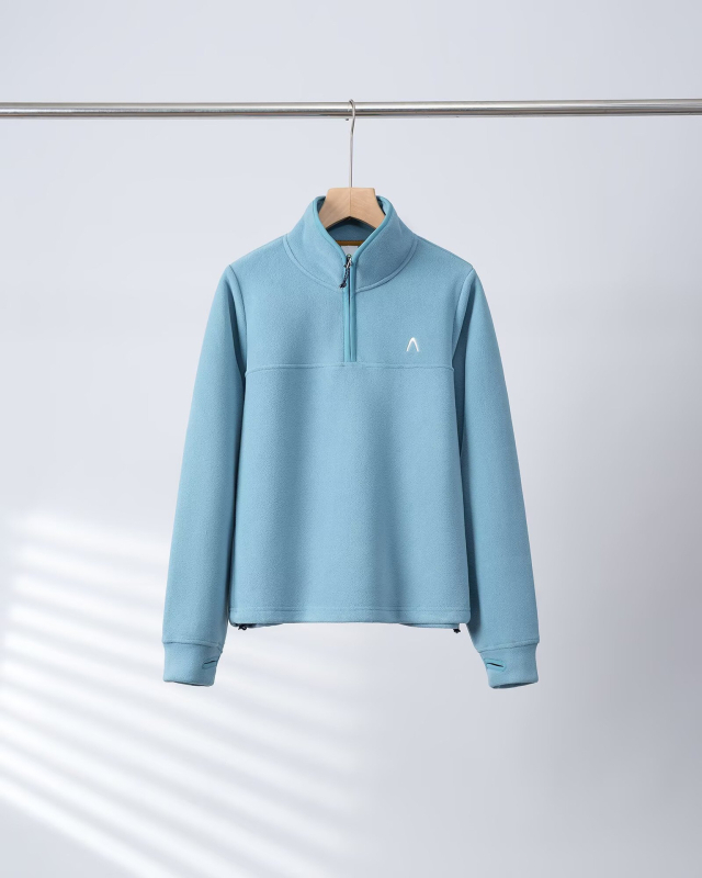 Ženska fleece dukserica s kapuljom, polu-zipom i stojećim ovratnikom, redovita kroj, dugi rukav, fleece materijal, 95%+ poliester