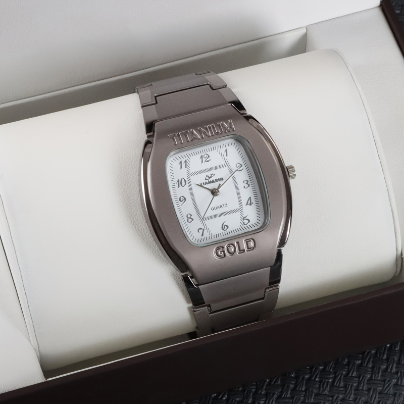 Унисекс часовник с барелова форма, кварцов механизъм, модел 68, циферблат барел, корпус от сплав, каишка от сплав