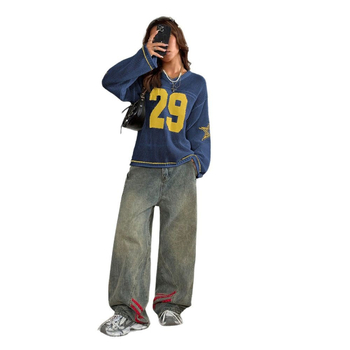 Poliészter kötött pulóver, lazított fazon, V-nyakú, hosszú ujjú, digitális számnyomtatás