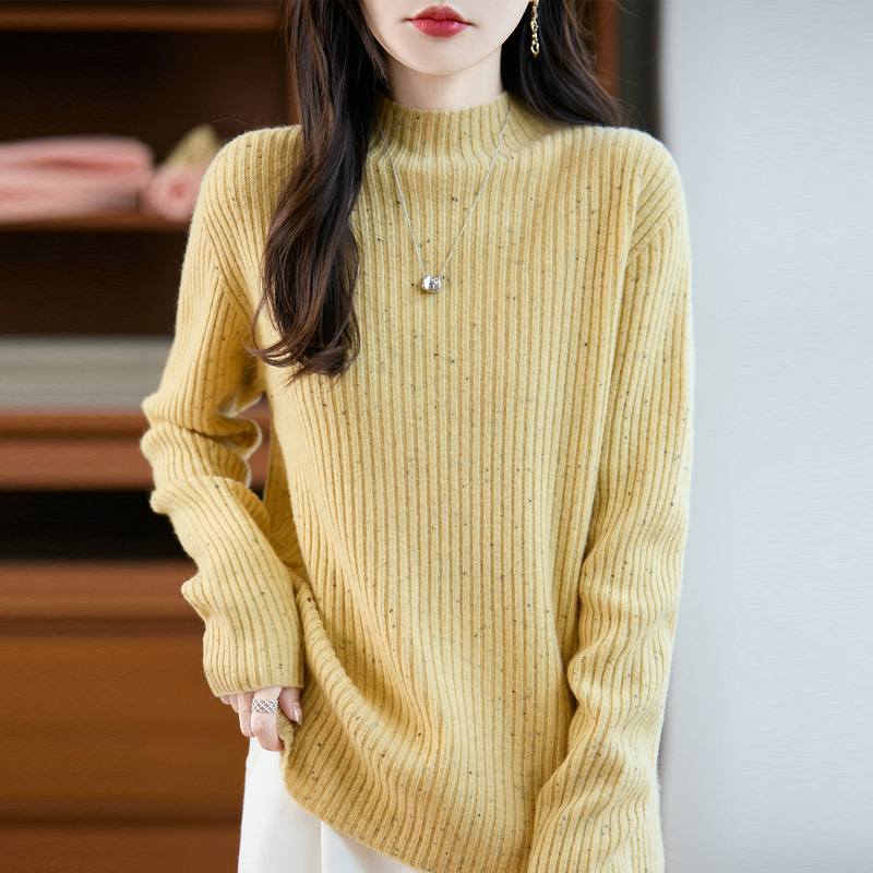 Sieviešu vilnas džemperis ar augstu apkakli, brīvas piegriezuma, garas piedurknes, 95%+ vilna, rudens 2025.