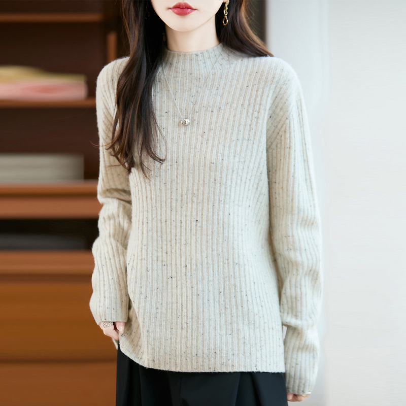 Sieviešu vilnas džemperis ar augstu apkakli, brīvas piegriezuma, garas piedurknes, 95%+ vilna, rudens 2025.