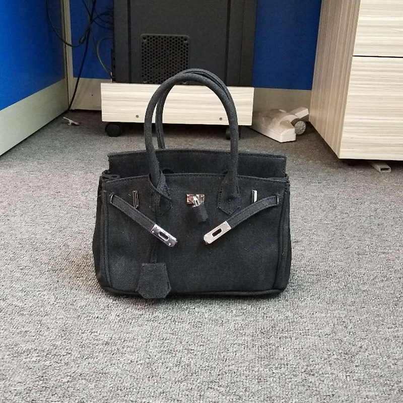 Ženska platnena crossbody tote torba – Platina stil, horizontalni kvadratni oblik, magnetska kopča s poklopcem