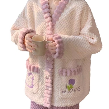 Pidžama od koralnog flisa – set u sladkom i nježnom stilu, debljina tkanine 251–300 g/m², V-izrez, dugi rukavi